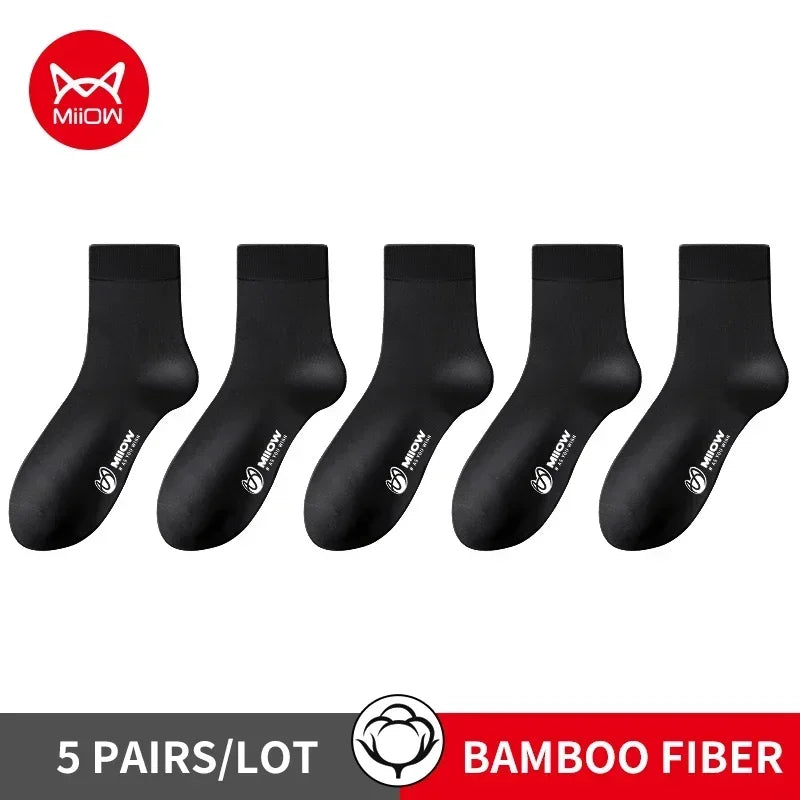 Lot de 5 paires de chaussettes homme en fibre de bambou antibactériennes "MiiOW - MQL2B28368", couleurs gris et noir, présentées sur fond blanc. Marque MiiOW.