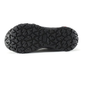 Les Esdy Chaussures d'approche/randonnée C301 combinent beige, noir et gris, semelles antidérapantes robustes, embouts et talons renforcés, système de laçage rapide à boucle rotative et marquage "Waterproof".