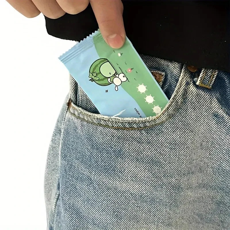 Lingettes de voyage imprégnées pour le voyage et la randonnée "Sanke Rescue - Travel wipe"