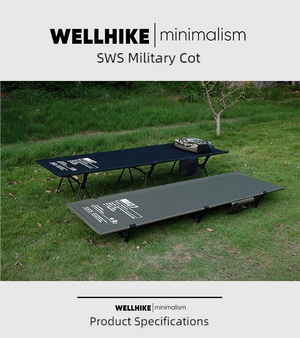 A Lit de camp 2 en 1 avec tente simple-paroi "Wellhike Minimalism - Yunchi SWS" de Wellhike Minimalism est installé sur l'herbe, avec des tables pliantes à proximité. Le texte "WELLHIKE minimalism" apparaît en bas de l'image.
