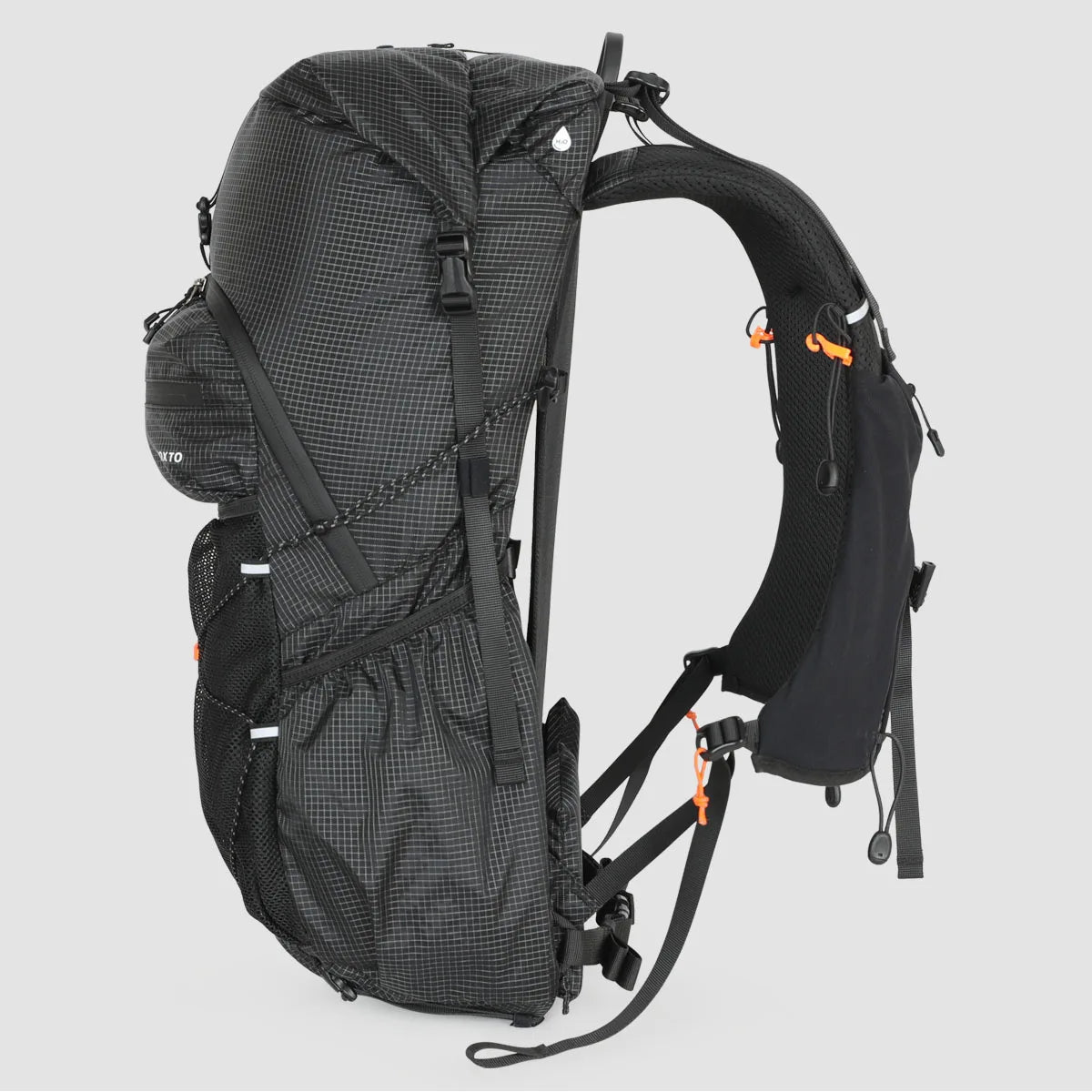 Sac à dos de randonnée / trail ultralight avec housse imperméable 800g "Outdoor Inoxto - Tellus 30L"