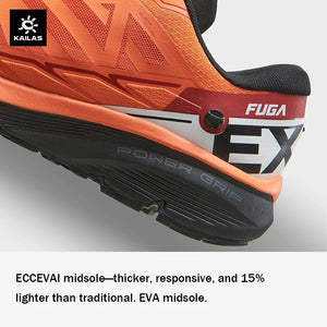 Vue latérale de la chaussure de trail unisexe Kailas FUGA EX 2 orange avec semelle Vibram Megagrip (drop 8 mm), système de laçage rapide et marquage blanc sur le talon, sur un fond uni.