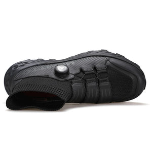 Les chaussures de randonnée Humtto "HUMTTO - HT-350632A" présentent un design noir, une semelle épaisse, un collier de chaussettes intégré, un cadran réglable et une adhérence antidérapante - parfaites comme chaussures de randonnée homme antidérapantes.