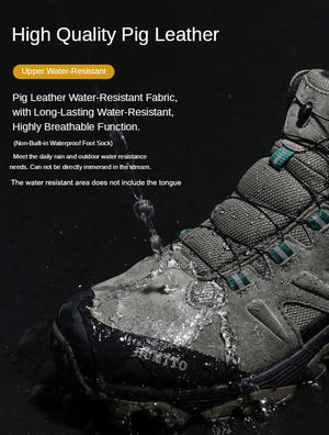 A pair of HUMTTO Chaussures de randonnée mid-top "HT-210626A" pour homme avec protection splash-proof, cuir véritable, semelle caoutchouc robuste, panneaux mesh et fermeture lacets, marron/noir avec accents verts, sur fond blanc.