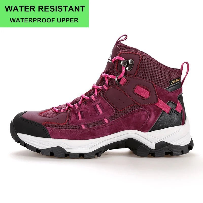 Les chaussures de randonnée Humtto "HUMTTO - HT-290015B" pour femmes sont dotées d'une protection contre les éclaboussures, d'une semelle antidérapante robuste, de détails en maille et en daim et d'une fermeture à lacets - des bottines d'alpinisme parfaites pour votre prochaine aventure.