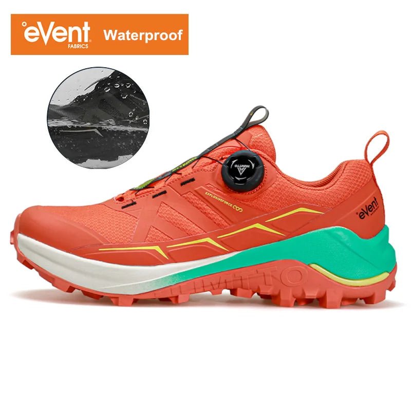 Chaussures de trail Humtto "RKT Explosive force" pour femmes, blanches et grises, avec semelle noire, accents jaunes et roses, laçage à bouton tournant et technologie Event® Dynamic Waterproof.