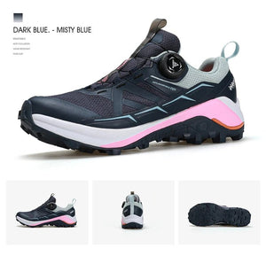 Chaussures de trail Humtto "RKT Explosive force" pour femmes, blanches et grises, avec semelle noire, accents jaunes et roses, laçage à bouton tournant et technologie Event® Dynamic Waterproof.