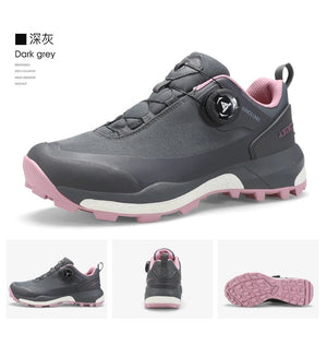 Les chaussures de trail/randonnée low-top pour femme Humtto "HUMTTO - HT-120142B" sont dotées d'une protection contre les éclaboussures, d'une fermeture à cadran noir, d'une semelle robuste et d'une tige en maille pour une excellente adhérence en tant qu'antidérapantes, présentées sur un fond blanc uni.