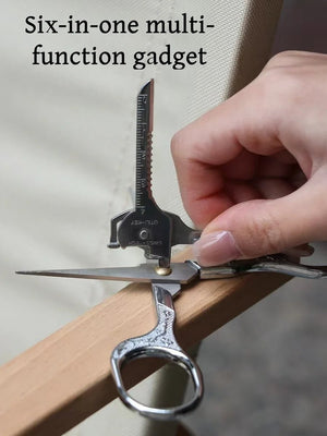 Outil pliant multifonction, ouvre - porte - clés, tournevis EDC 6 en 1 "Wildhik - Carry Key Chain" - Planète Rando