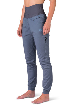 Pantalon de randonnée et d'escalade coupe étroite avec genoux préformés pour femme "Rafiki − MASSONE" - Planète Rando