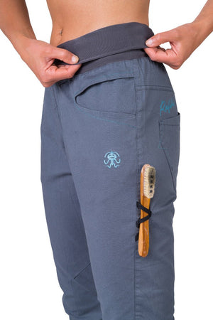 Pantalon de randonnée et d'escalade coupe étroite avec genoux préformés pour femme "Rafiki − MASSONE" - Planète Rando