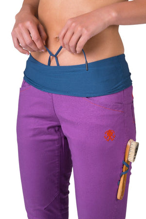 Pantalon de randonnée et d'escalade coupe étroite avec genoux préformés pour femme "Rafiki − MASSONE" - Planète Rando