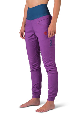 Pantalon de randonnée et d'escalade coupe étroite avec genoux préformés pour femme "Rafiki − MASSONE" - Planète Rando