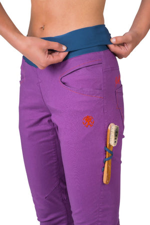 Pantalon de randonnée et d'escalade coupe étroite avec genoux préformés pour femme "Rafiki − MASSONE" - Planète Rando