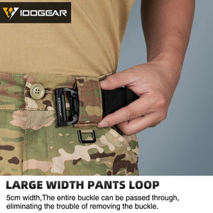 Le pantalon "IDOGEAR - IGPA3213" tactique flexible avec coupe 3D est présenté debout sur fond blanc, avec le logo IDOGEAR en haut à gauche.