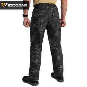 Le pantalon "IDOGEAR - IGPA3213" tactique flexible avec coupe 3D est présenté debout sur fond blanc, avec le logo IDOGEAR en haut à gauche.