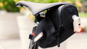 Pochette de selle / sacoche de selle étanche pour vélo, gravel, VTT 600ml à 1,3L "ULAC - PB6" - Planète Rando