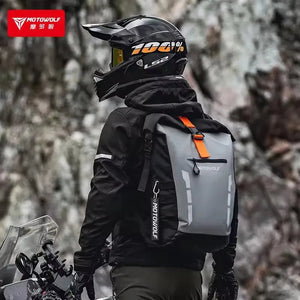 Sac à dos de moto/vélo étanche et réfléchissant 20L "Motowolf - MDL0716" - Planète Rando