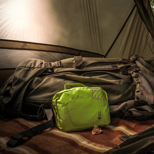 Trousse de premiers secours avec 38 configurations adapté au camping et voyage à partir de 580g "RHINO RESCUE - Outdoor Camping First Aid Kit" - Planète Rando