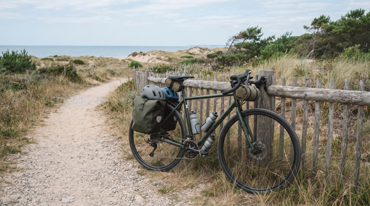 Comment organiser du gravel cyclorando côtier à deux cet été