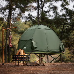 Le SoBuy Lit de camp hybride avec tente 3 en 1 pour 1 personne "OGS32-II" comprend une tente en polyester vert, des pieds en aluminium, une fenêtre latérale, une moustiquaire et une pochette de rangement.