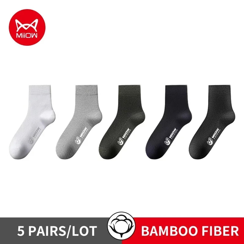 Lot de 5 paires de chaussettes homme en fibre de bambou antibactériennes "MiiOW - MQL2B28368", couleurs gris et noir, présentées sur fond blanc. Marque MiiOW.