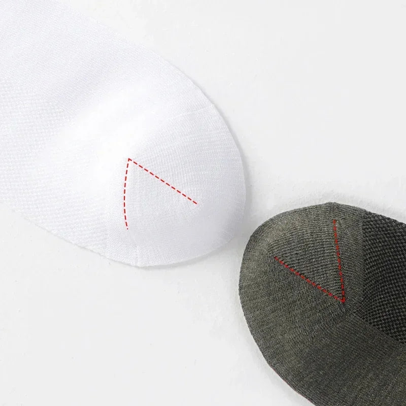 Lot de 5 paires de chaussettes homme en fibre de bambou antibactériennes "MiiOW - MQL2B28368", couleurs gris et noir, présentées sur fond blanc. Marque MiiOW.