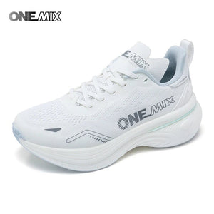 Chaussures de course d'athlétisme et sports en salle pour femme "ONEMIX - 24665" - Planète Rando