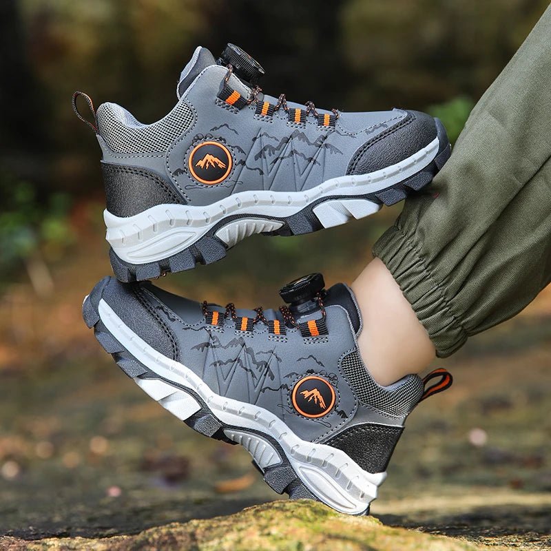 Chaussures de randonnée avec renfort antidérapants pour enfants "BOELOKTH - Hiking cramp" - Planète Rando