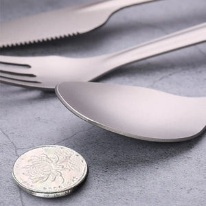 Ensemble de couverts en titane 4 en 1 "Tomshoo - 4 - in - 1 cutlery set" - Planète Rando