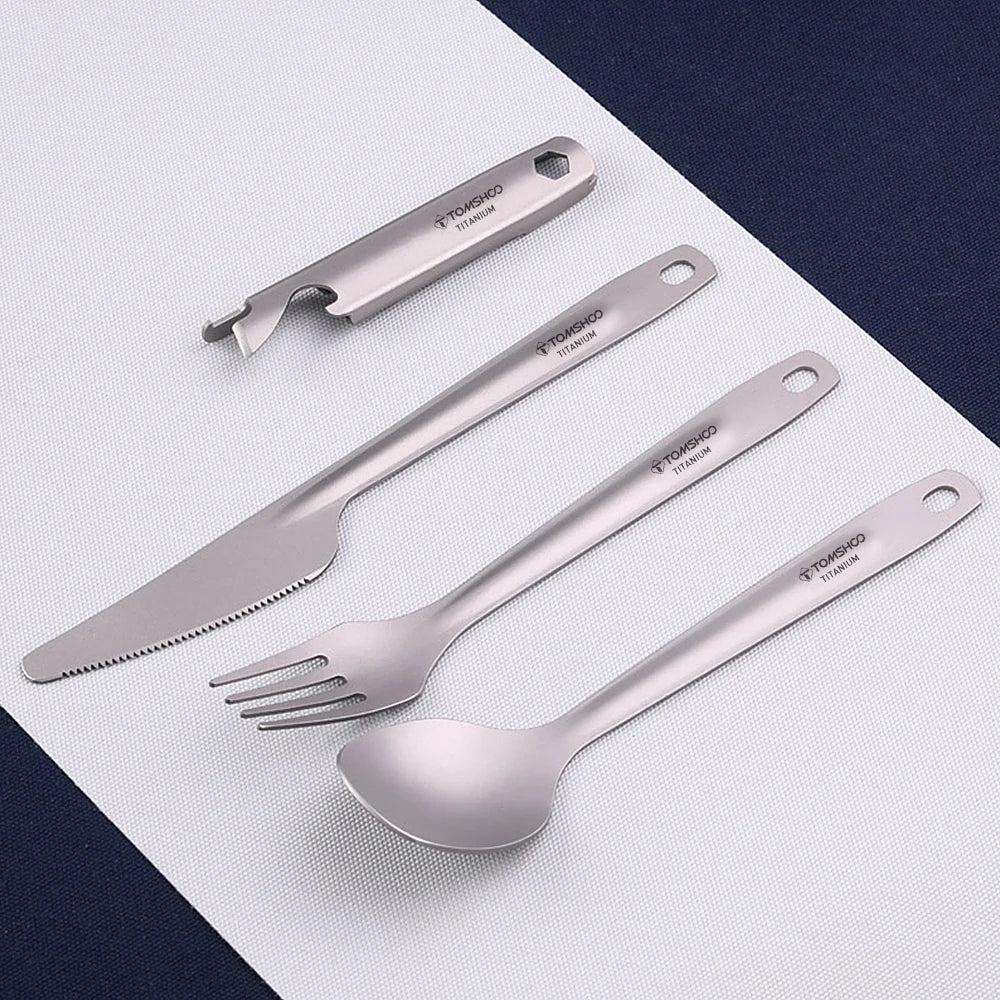 Ensemble de couverts en titane 4 en 1 "Tomshoo - 4 - in - 1 cutlery set" - Planète Rando