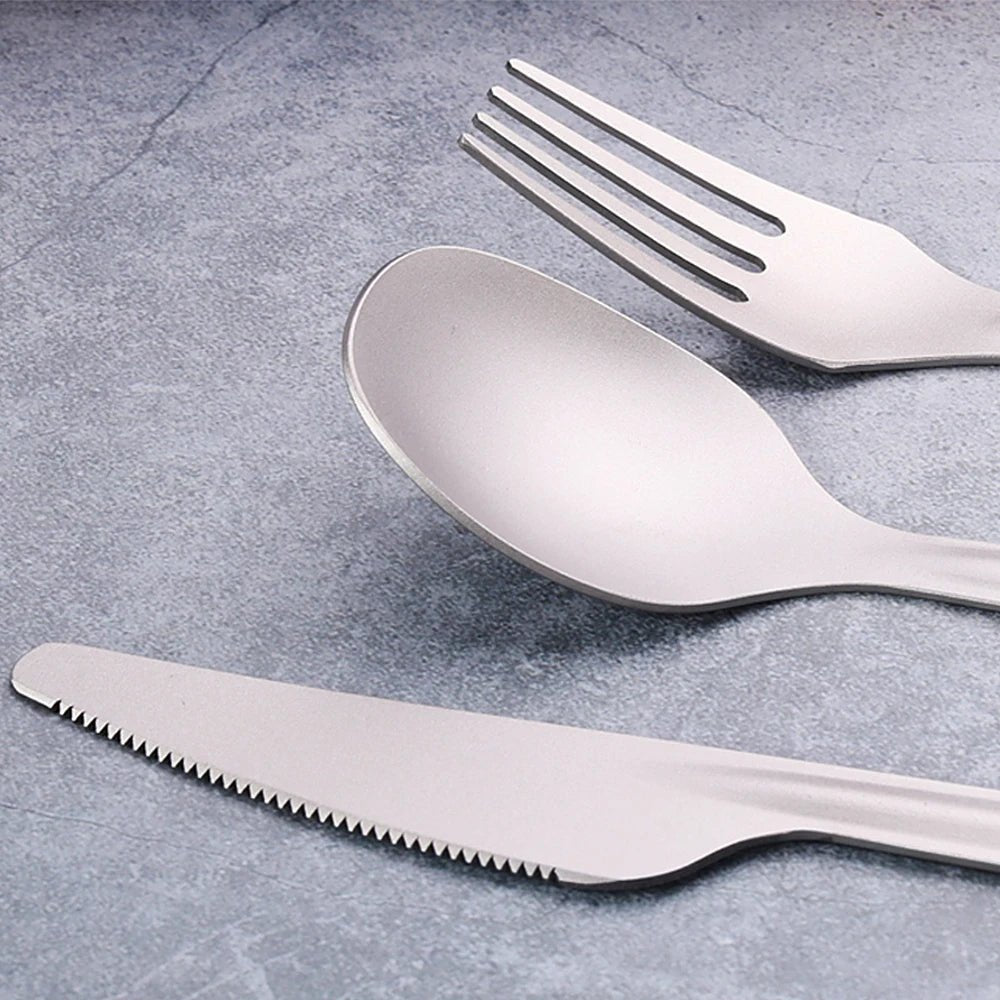 Ensemble de couverts en titane 4 en 1 "Tomshoo - 4 - in - 1 cutlery set" - Planète Rando
