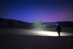 Lampe frontale LED magnétique rechargeable XP - L HI jusqu'à 1000 lumens "TrustFire - MC12" - Planète Rando