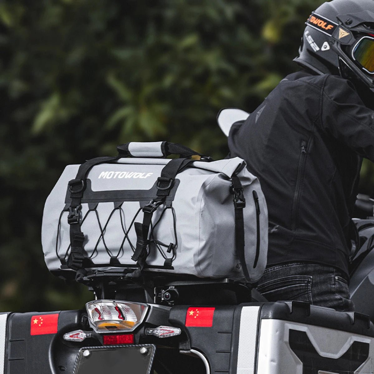 Sacoche de selle arrière de moto / vélo de 40L à 90L "MotoWolf - MTW Series" - Planète Rando