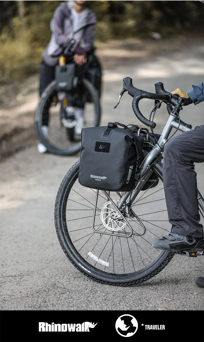 Sacoche de vélo de 6L à 25L sur porte - bagage 100% imperméable "Rhinowalk - Traveler series" - Planète Rando