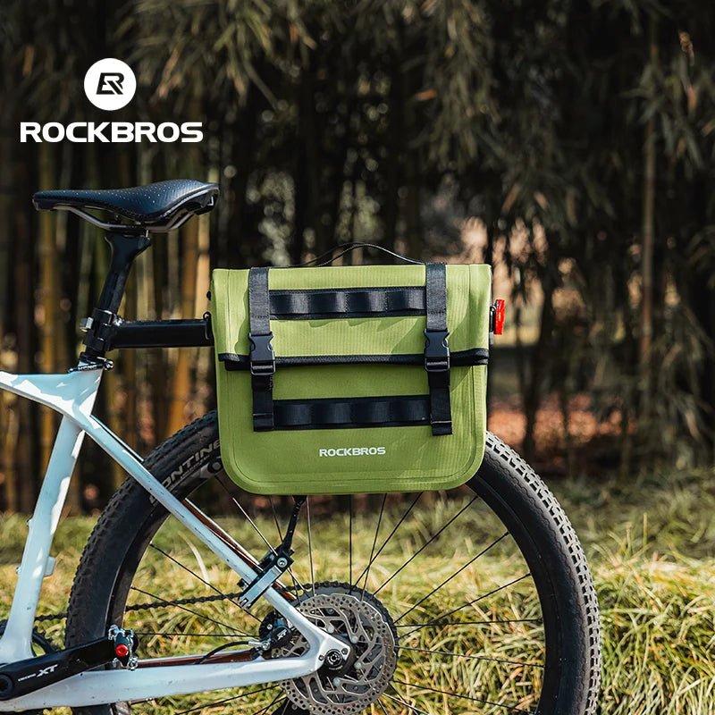 Sacoche de vélo multifonctionnelle 100% imperméable sur porte - bagage 15L "ROCKBROS - AS127" - Planète Rando
