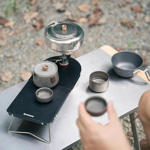 Table ultra - légère et pliable en aluminium à cadre pour cartouche de gaz "Fire - Maple - Petrel Ultralight Folding Table" - Planète Rando