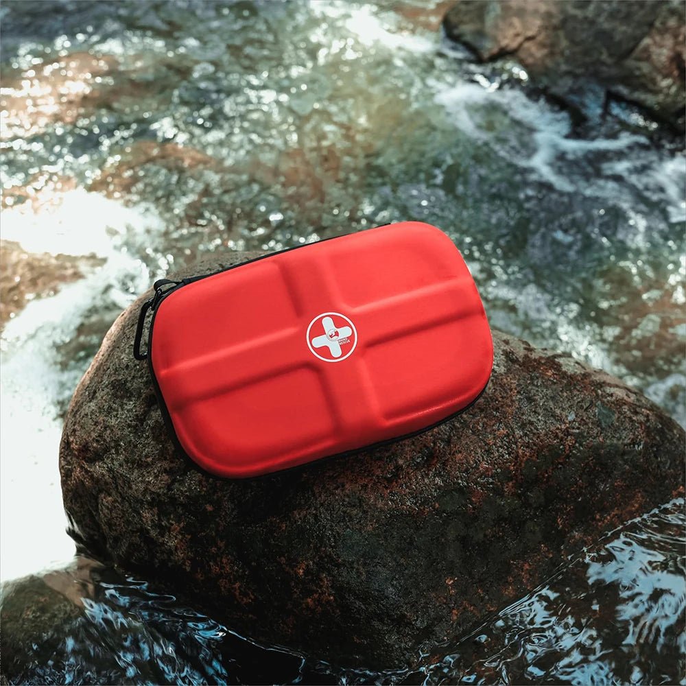 Trousse de premiers secours portable et étanche "RHINO RESCUE - Eva Medical" - Planète Rando