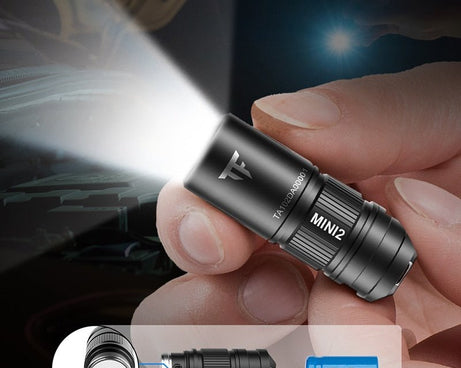 Mini-lampe de poche LED rechargeable par USB 250 Lumens IPX8 EDC "Trustfire - Mini2" - Planète Rando