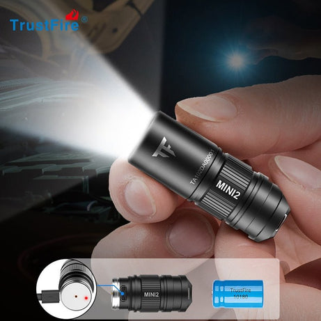 Mini-lampe de poche LED rechargeable par USB 250 Lumens IPX8 EDC "Trustfire - Mini2" - | Planète Rando